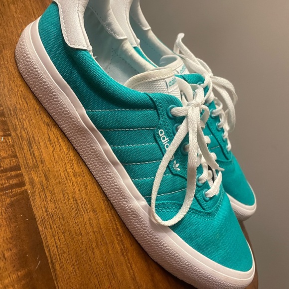 Adidas 3MC Casual Skate Shoes - Picture 1 of 8